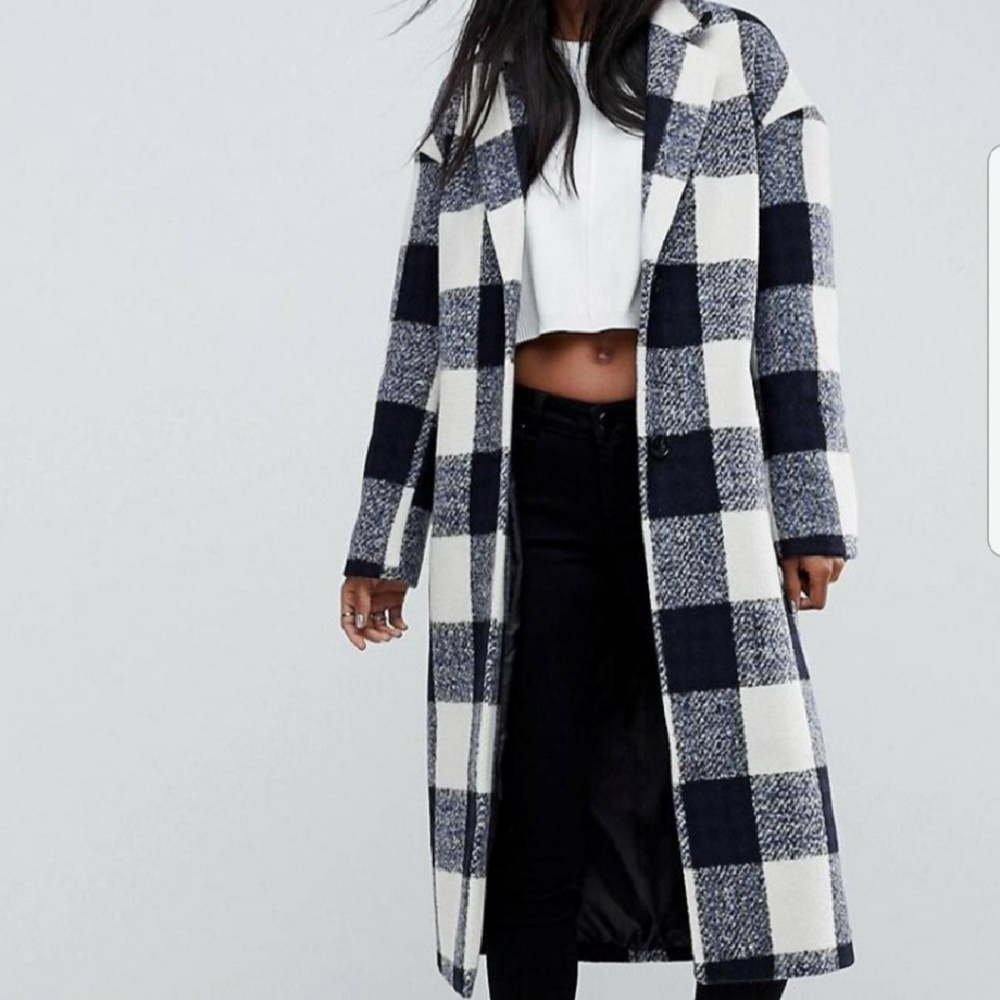 🐼 ASOS Checkered Coat -- Size 6 🐼